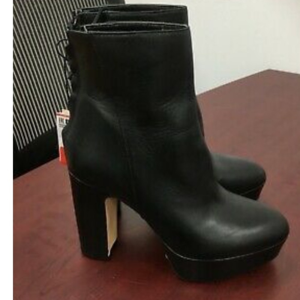 NWT ZARA PLATFORM LEATHER HIGH -HEELANKLE